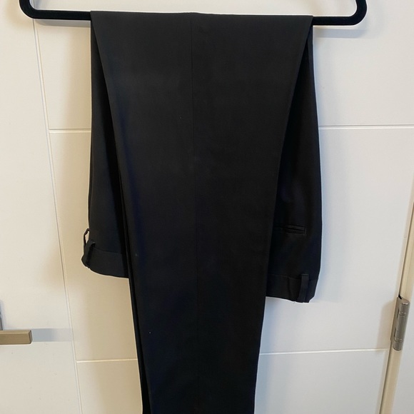 Calvin Klein Suit - only worn once! Great condition. - Picture 8 of 8